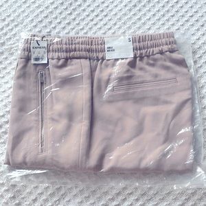 NWT Express Drawstring Waist Ankle Mid Rise Pant.